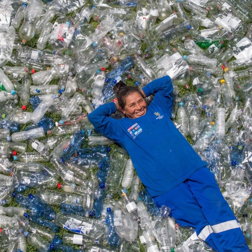 This pioneering paper is the product of a research-action project to advance the role of women entrepreneurs in waste management and the circular economy.